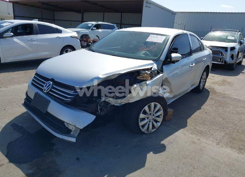 Photo 6 of 2015 Volkswagen Passat 1.8T WOLFSBURG EDITION (VIN 1VWAT7A31FC022428)