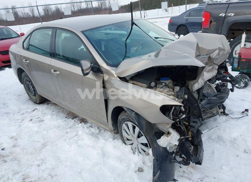 2015 Volkswagen Passat 1.8T WOLFSBURG EDITION (VIN 1VWAT7A31FC026219) main photo