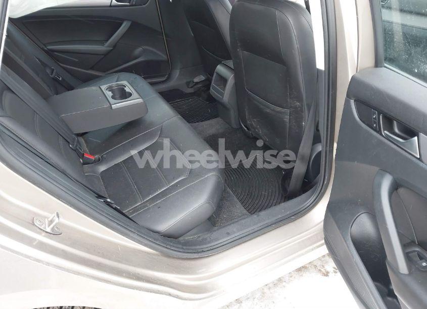 Photo 8 of 2015 Volkswagen Passat 1.8T WOLFSBURG EDITION (VIN 1VWAT7A31FC026219)