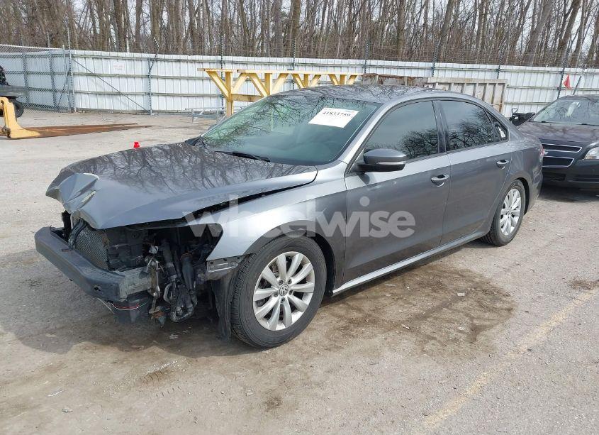 Photo 2 of 2015 Volkswagen Passat 1.8T WOLFSBURG EDITION (VIN 1VWAT7A31FC049502)