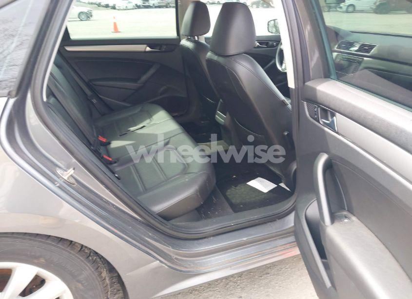 Photo 8 of 2015 Volkswagen Passat 1.8T WOLFSBURG EDITION (VIN 1VWAT7A31FC049502)