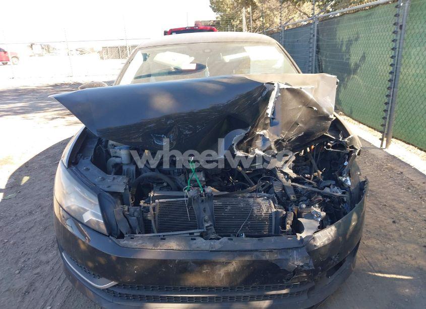 Photo 12 of 2015 Volkswagen Passat 1.8T WOLFSBURG EDITION (VIN 1VWAT7A31FC061830)