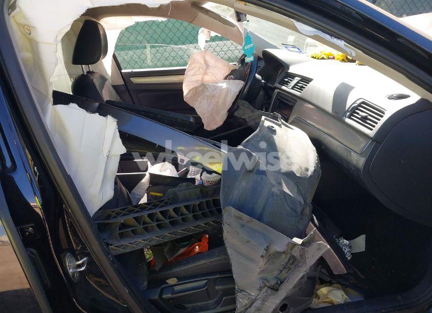 Photo 5 of 2015 Volkswagen Passat 1.8T WOLFSBURG EDITION (VIN 1VWAT7A31FC061830)