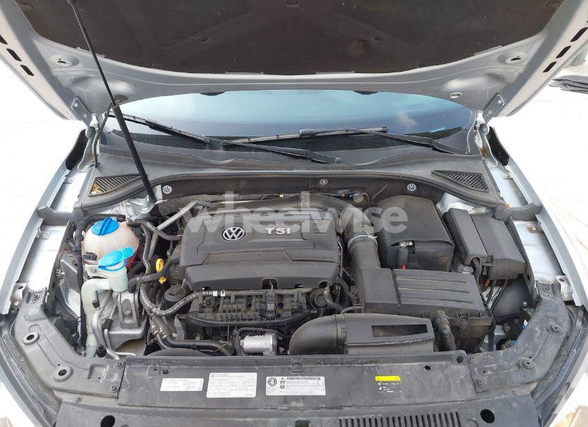 Photo 10 of 2015 Volkswagen Passat 1.8T LIMITED EDITION (VIN 1VWAT7A31FC117751)