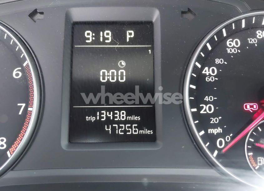 Photo 16 of 2015 Volkswagen Passat 1.8T LIMITED EDITION (VIN 1VWAT7A31FC117751)