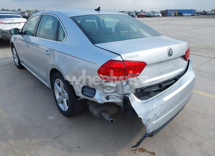 Photo 6 of 2015 Volkswagen Passat 1.8T LIMITED EDITION (VIN 1VWAT7A31FC117751)