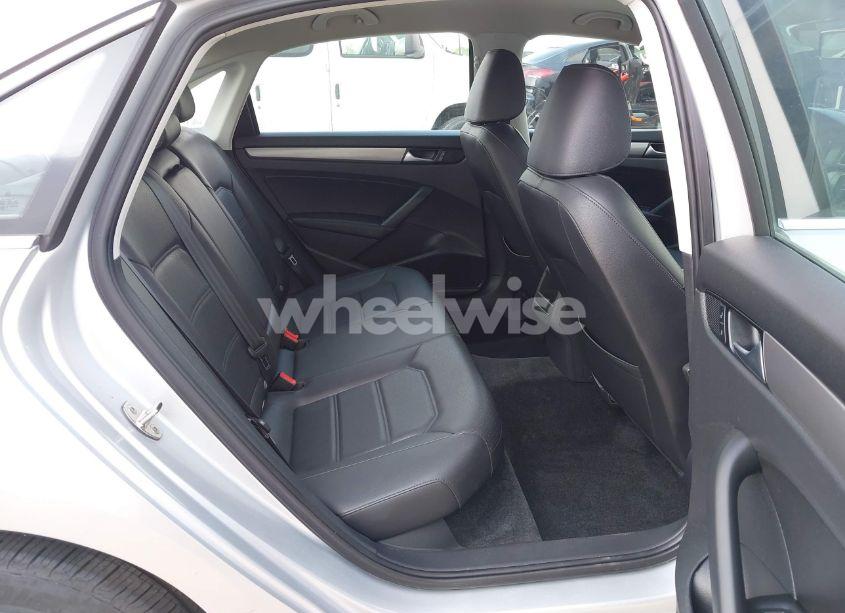 Photo 8 of 2015 Volkswagen Passat 1.8T LIMITED EDITION (VIN 1VWAT7A31FC117751)