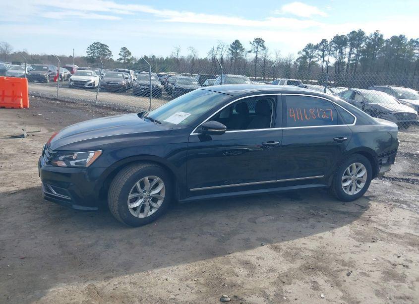 Photo 14 of 2016 Volkswagen Passat 1.8T S (VIN 1VWAT7A31GC039120)