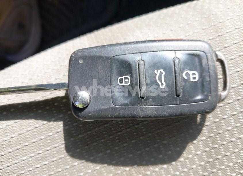 Photo 11 of 2016 Volkswagen Passat 1.8T S (VIN 1VWAT7A31GC043362)