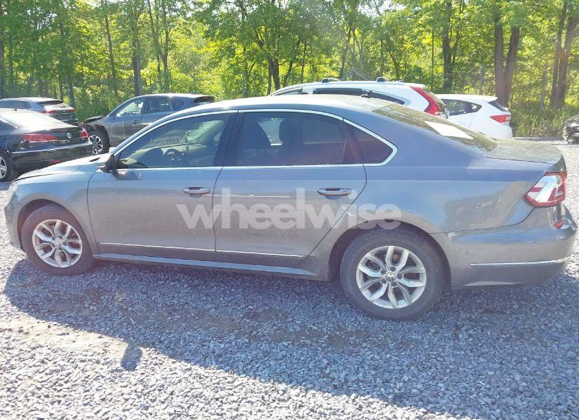 Photo 14 of 2016 Volkswagen Passat 1.8T S (VIN 1VWAT7A31GC043362)