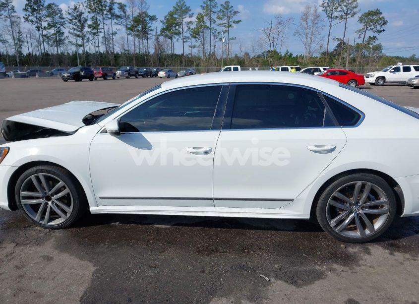 Photo 14 of 2016 Volkswagen Passat 1.8T R-LINE (VIN 1VWAT7A31GC048223)