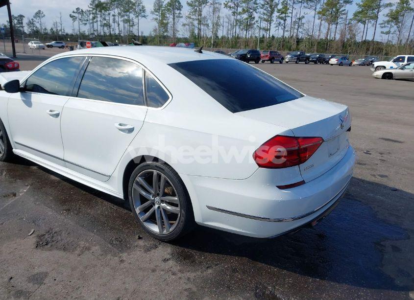 Photo 3 of 2016 Volkswagen Passat 1.8T R-LINE (VIN 1VWAT7A31GC048223)