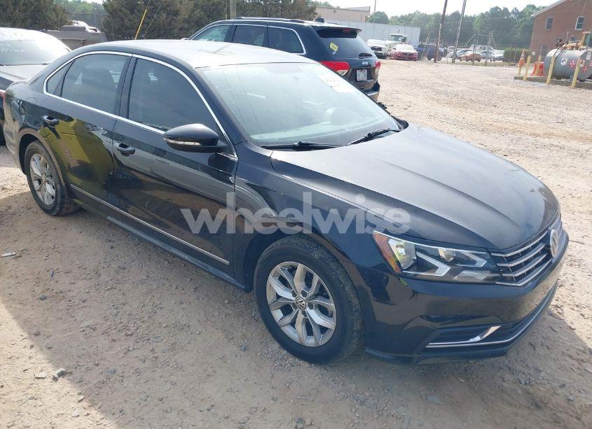 2017 Volkswagen Passat 1.8T S (VIN 1VWAT7A31HC046232) main photo
