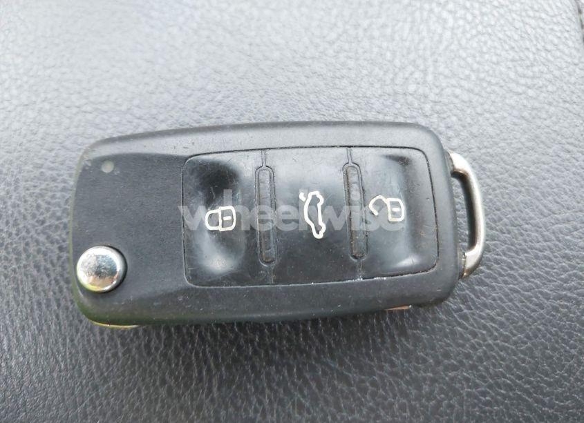 Photo 11 of 2017 Volkswagen Passat 1.8T S (VIN 1VWAT7A31HC046232)