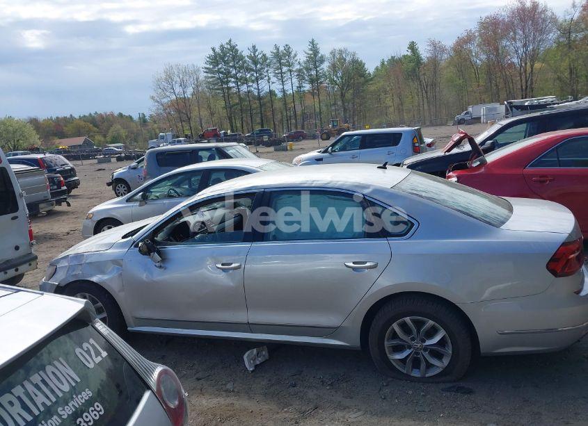 Photo 14 of 2017 Volkswagen Passat 1.8T S (VIN 1VWAT7A31HC075505)