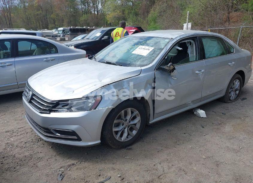 Photo 2 of 2017 Volkswagen Passat 1.8T S (VIN 1VWAT7A31HC075505)