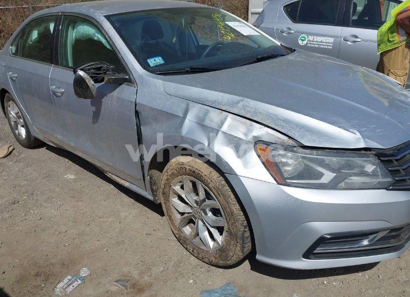 Photo 6 of 2017 Volkswagen Passat 1.8T S (VIN 1VWAT7A31HC075505)