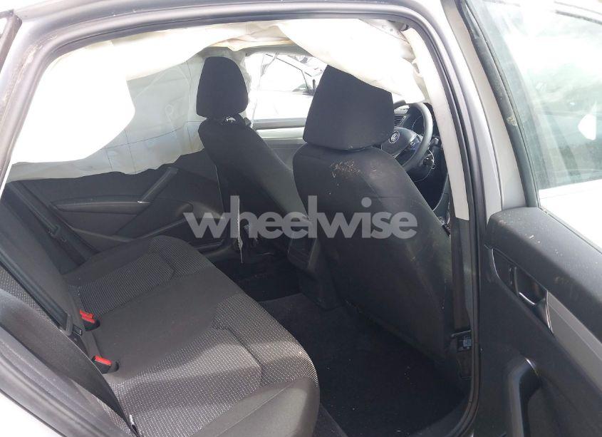 Photo 8 of 2017 Volkswagen Passat 1.8T S (VIN 1VWAT7A31HC075505)