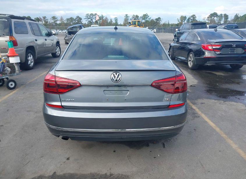 Photo 16 of 2017 Volkswagen Passat 1.8T S (VIN 1VWAT7A31HC077674)