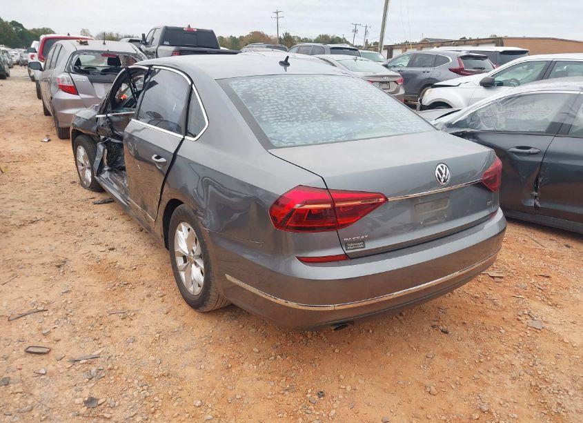 Photo 3 of 2017 Volkswagen Passat 1.8T S (VIN 1VWAT7A31HC081787)