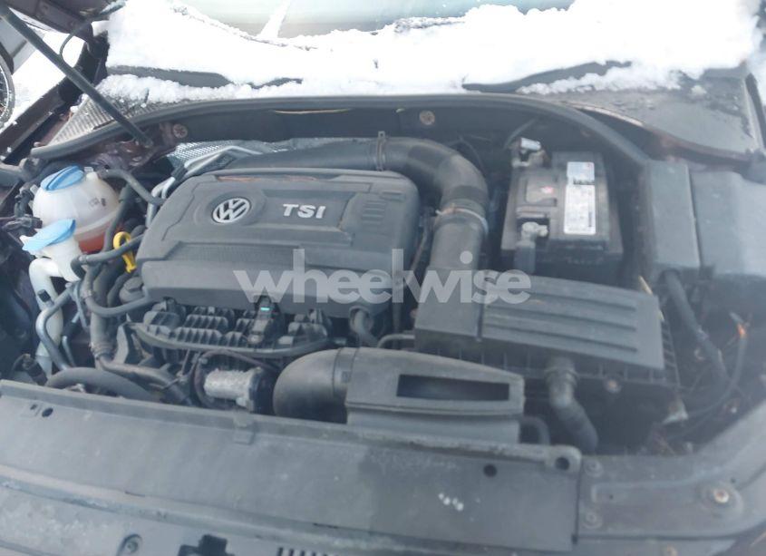 Photo 10 of 2014 Volkswagen Passat 1.8T WOLFSBURG EDITION (VIN 1VWAT7A32EC032660)