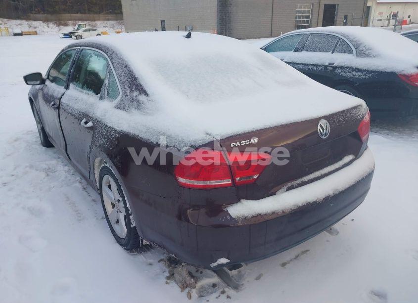 Photo 3 of 2014 Volkswagen Passat 1.8T WOLFSBURG EDITION (VIN 1VWAT7A32EC032660)