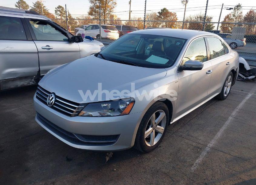 Photo 2 of 2014 Volkswagen Passat 1.8T WOLFSBURG EDITION (VIN 1VWAT7A32EC048373)