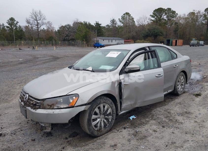 Photo 6 of 2014 Volkswagen Passat 1.8T WOLFSBURG EDITION (VIN 1VWAT7A32EC080658)