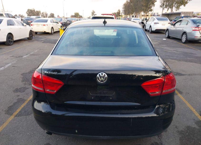 Photo 16 of 2015 Volkswagen Passat 1.8T WOLFSBURG EDITION (VIN 1VWAT7A32FC024656)