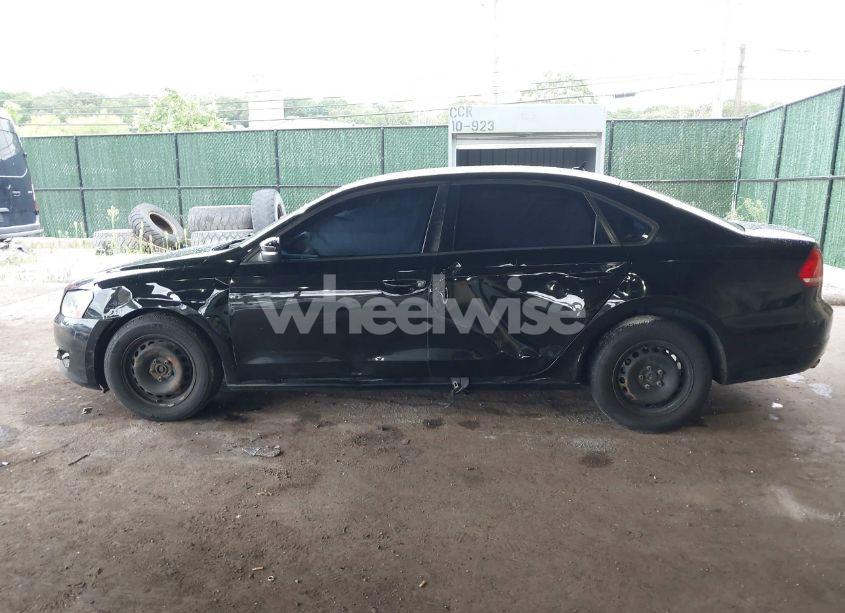 Photo 14 of 2015 Volkswagen Passat 1.8T S (VIN 1VWAT7A32FC097218)