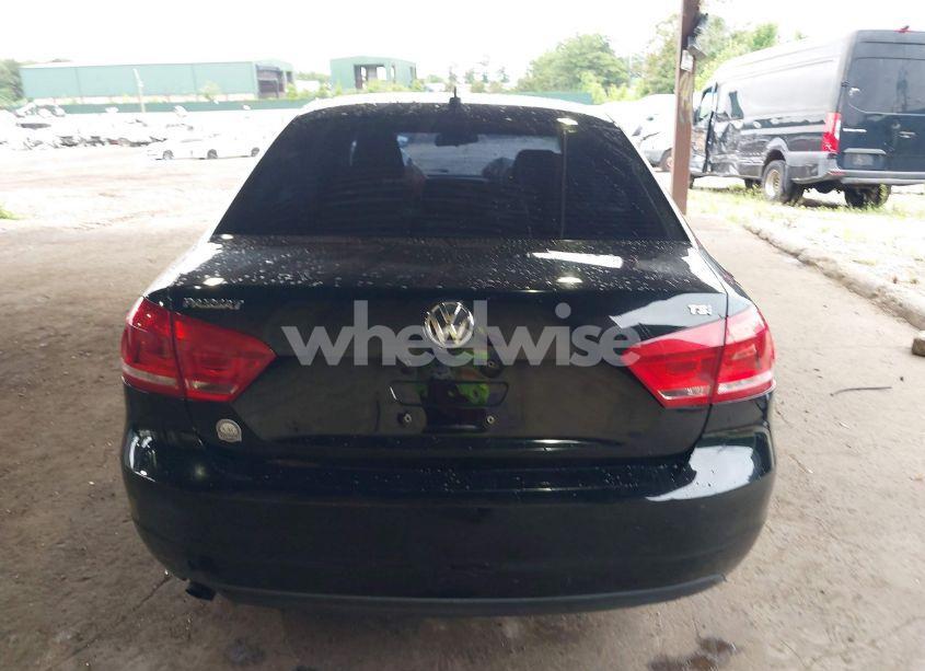 Photo 16 of 2015 Volkswagen Passat 1.8T S (VIN 1VWAT7A32FC097218)