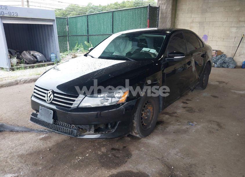 Photo 2 of 2015 Volkswagen Passat 1.8T S (VIN 1VWAT7A32FC097218)