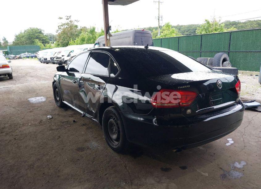 Photo 3 of 2015 Volkswagen Passat 1.8T S (VIN 1VWAT7A32FC097218)