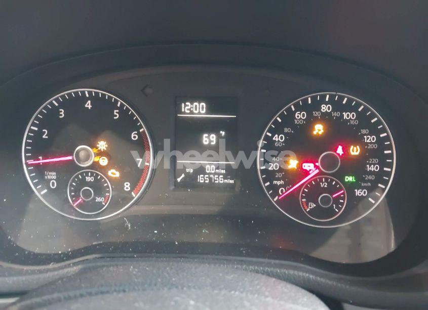 Photo 7 of 2015 Volkswagen Passat 1.8T S (VIN 1VWAT7A32FC097218)