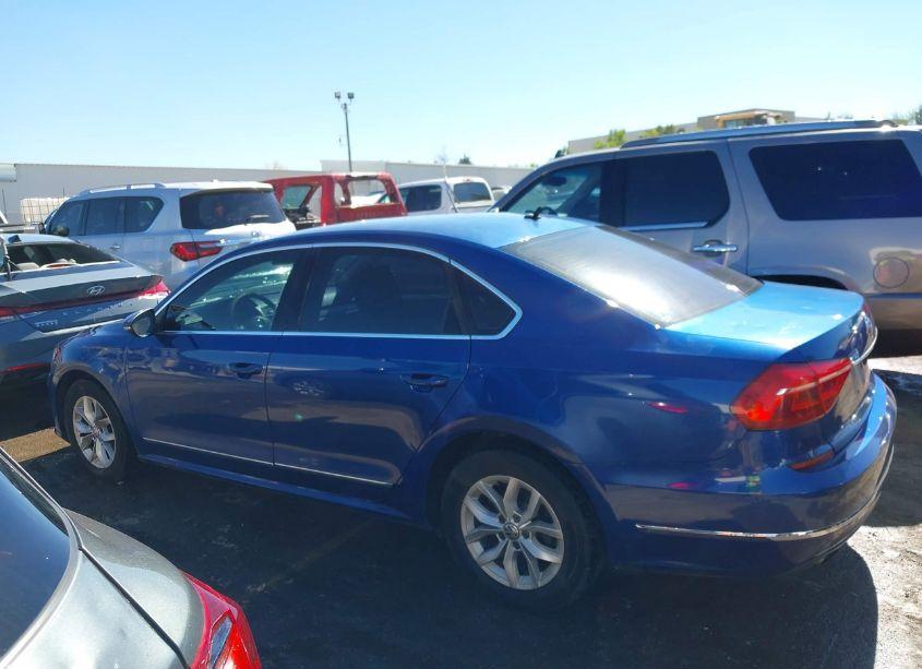 Photo 14 of 2016 Volkswagen Passat 1.8T S (VIN 1VWAT7A32GC019507)