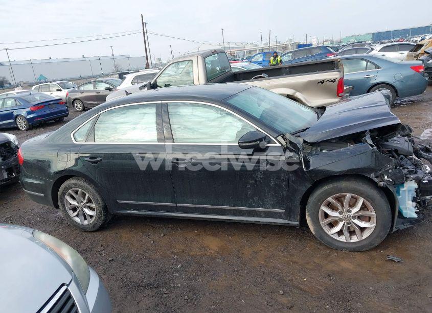 Photo 13 of 2016 Volkswagen Passat 1.8T S (VIN 1VWAT7A32GC025159)