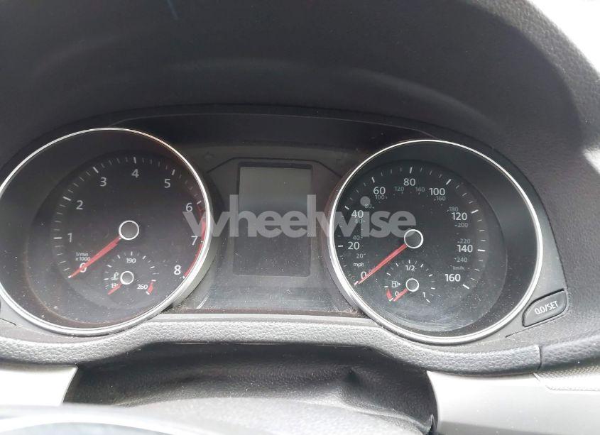 Photo 7 of 2016 Volkswagen Passat 1.8T S (VIN 1VWAT7A32GC025159)