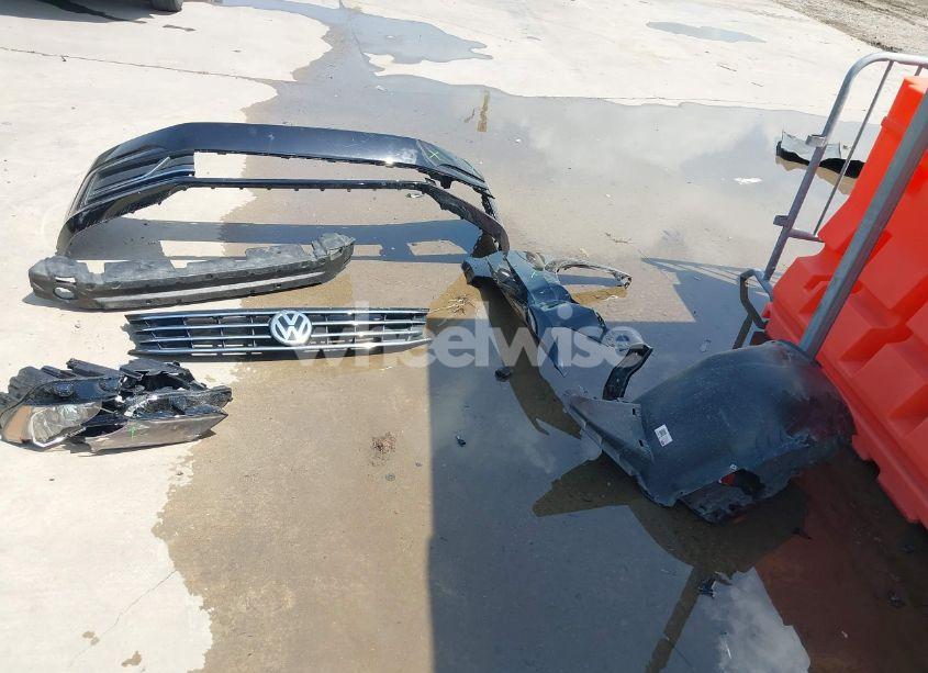 Photo 12 of 2017 Volkswagen Passat 1.8T S (VIN 1VWAT7A32HC015684)