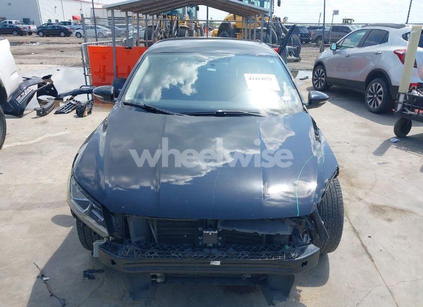 Photo 13 of 2017 Volkswagen Passat 1.8T S (VIN 1VWAT7A32HC015684)