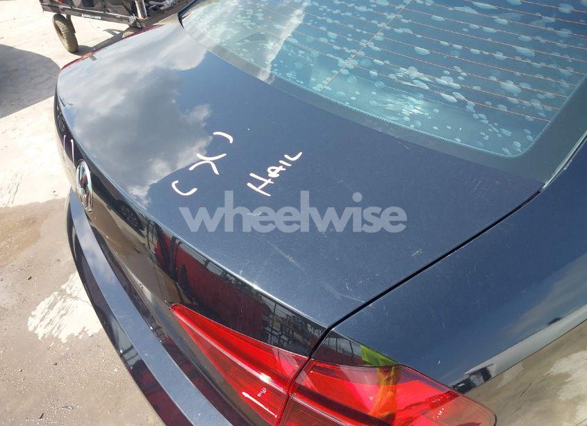Photo 19 of 2017 Volkswagen Passat 1.8T S (VIN 1VWAT7A32HC015684)