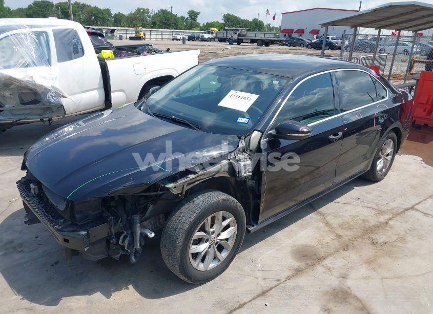 Photo 2 of 2017 Volkswagen Passat 1.8T S (VIN 1VWAT7A32HC015684)
