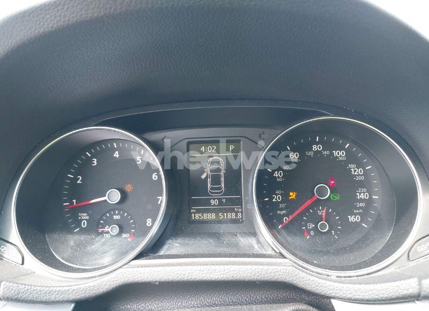 Photo 7 of 2017 Volkswagen Passat 1.8T S (VIN 1VWAT7A32HC015684)