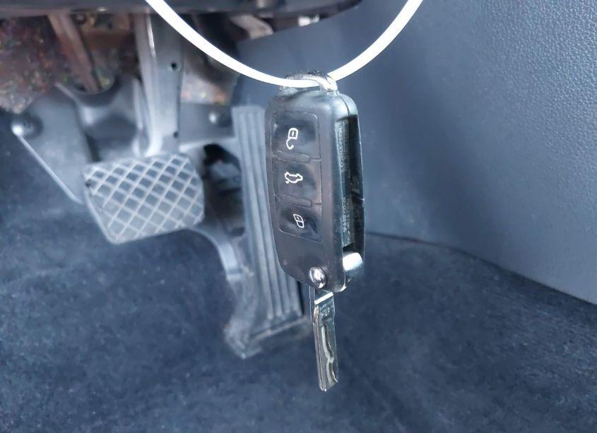 Photo 11 of 2017 Volkswagen Passat 1.8T S (VIN 1VWAT7A32HC021601)