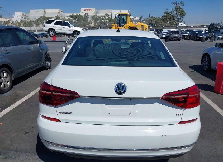 Photo 16 of 2017 Volkswagen Passat 1.8T S (VIN 1VWAT7A32HC021601)