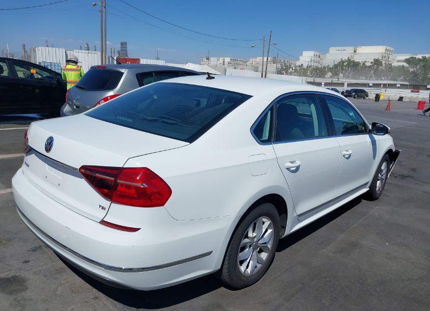 Photo 4 of 2017 Volkswagen Passat 1.8T S (VIN 1VWAT7A32HC021601)