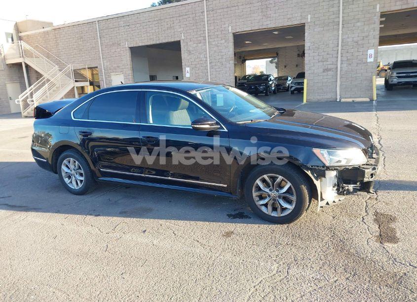 Photo 14 of 2017 Volkswagen Passat 1.8T S (VIN 1VWAT7A32HC038589)