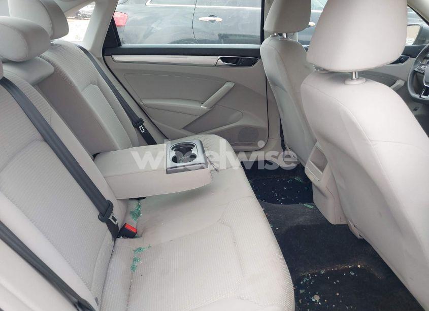 Photo 8 of 2017 Volkswagen Passat 1.8T S (VIN 1VWAT7A32HC046465)