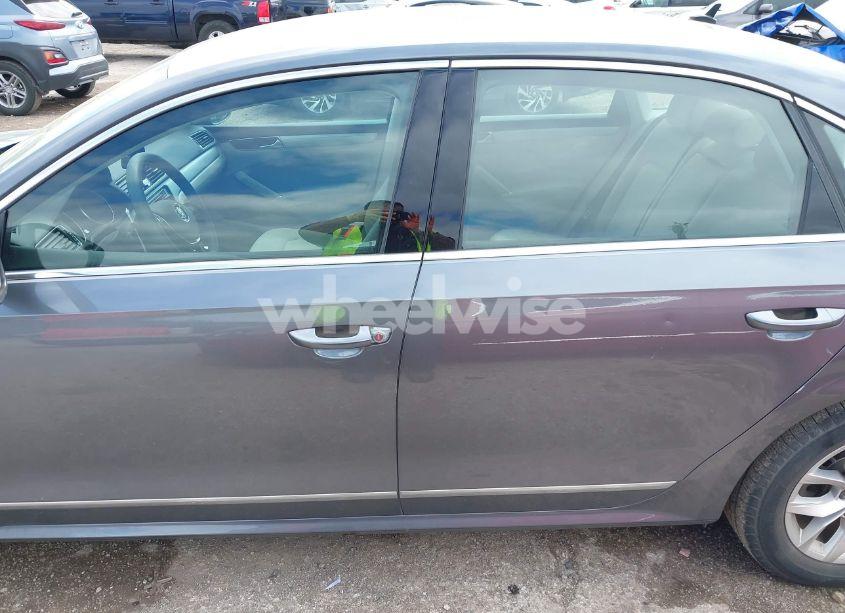 Photo 14 of 2017 Volkswagen Passat 1.8T S (VIN 1VWAT7A32HC085122)