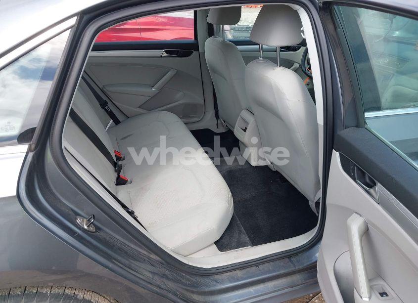 Photo 8 of 2017 Volkswagen Passat 1.8T S (VIN 1VWAT7A32HC085122)