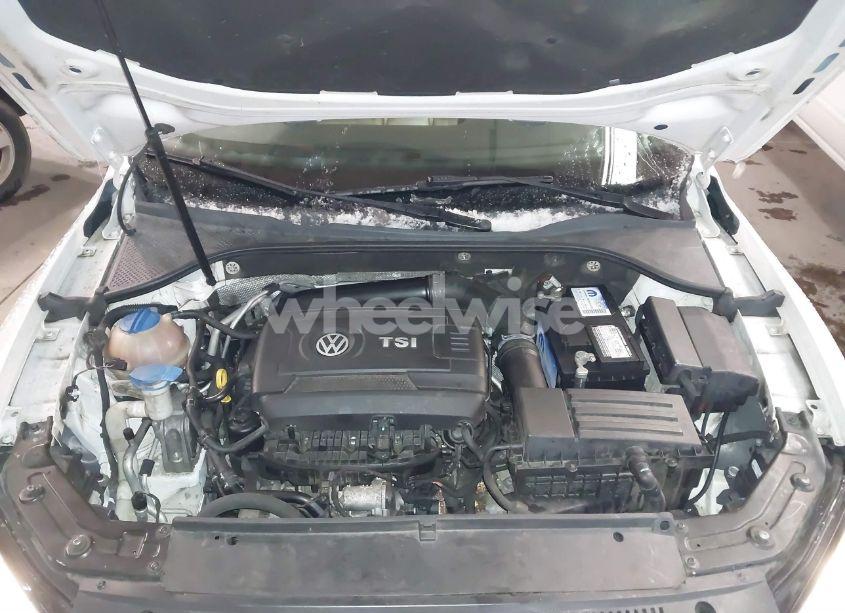 Photo 10 of 2014 Volkswagen Passat 1.8T WOLFSBURG EDITION (VIN 1VWAT7A33EC021599)